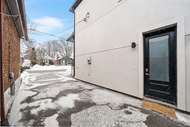 Additional image 35 of 23 Roblin Ave