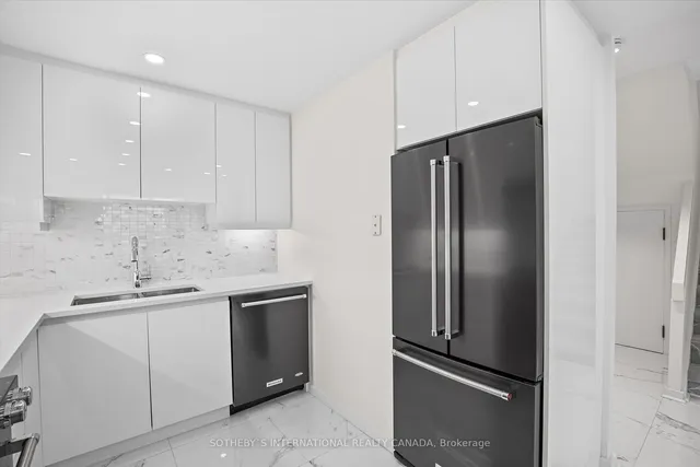 Additional image 6 of 55A Avenue Rd Unit 408