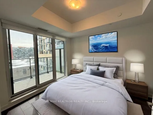 Additional image 5 of 543 Richmond St Unit 817