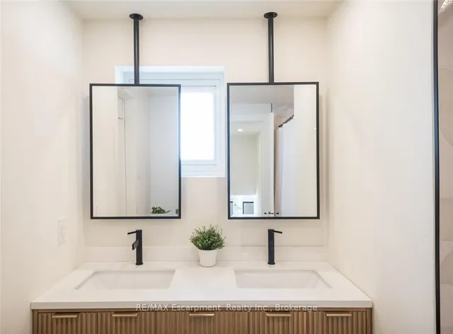 Additional image 24 of 3233 Lansdown Dr