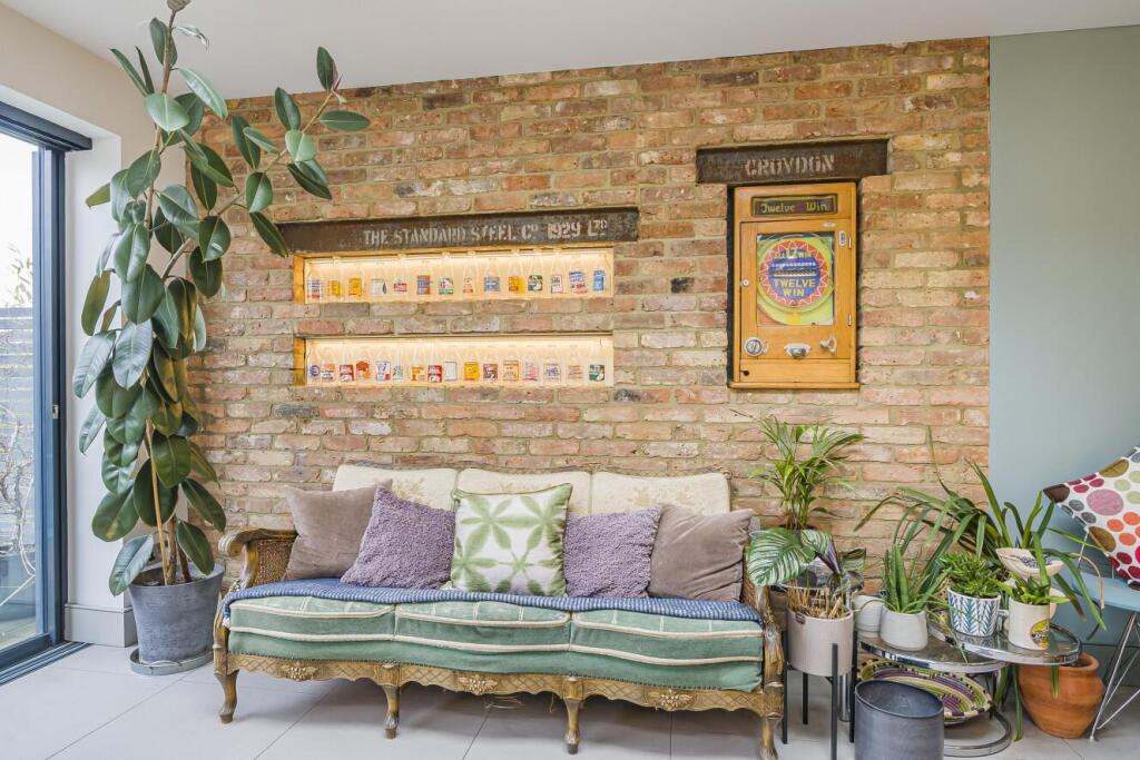 Additional image 11 of Wellhouse Road, Beckenham