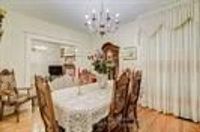 Additional image 5 of 27 Gillespie Ave
