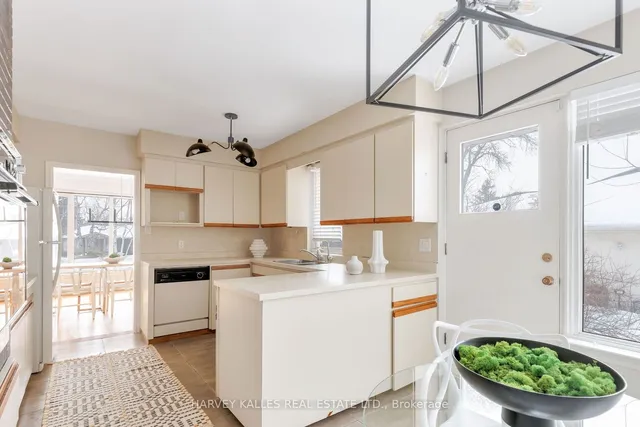 Additional image 13 of 51 Sir Williams Lane