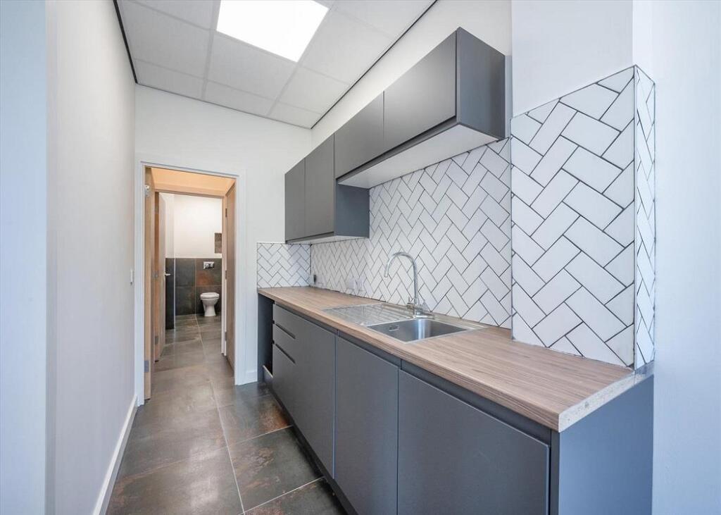 Additional image 5 of Conditioning House, Cape Street, Bradford, BD1 4QG