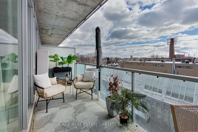 Additional image 18 of 201 Carlaw Ave Unit 509