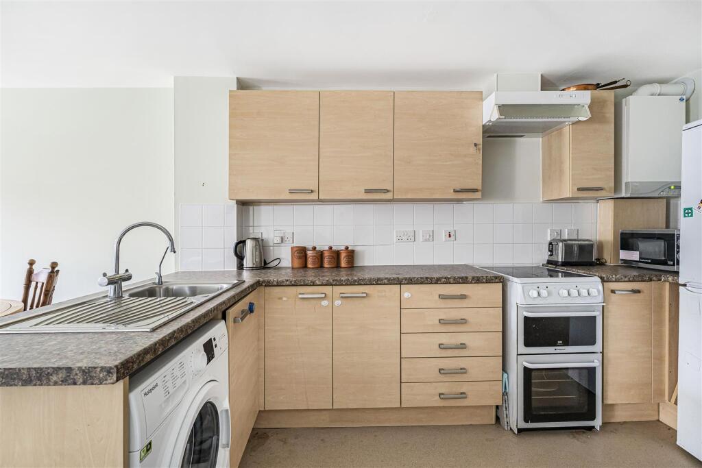 Additional image 7 of Meadow Lane, Newmarket