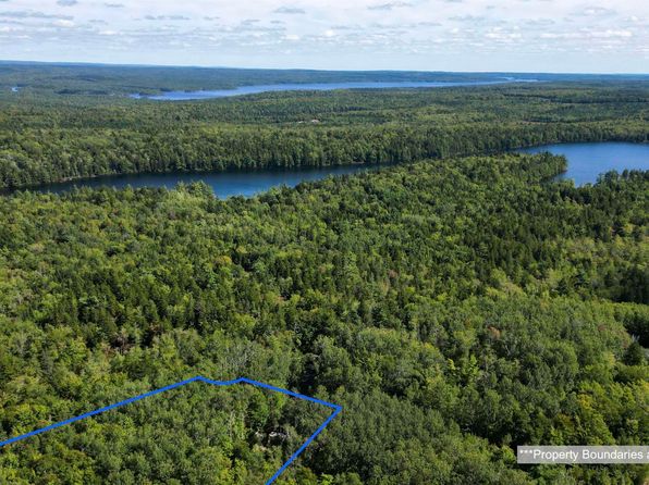 Additional image 4 of 17 Oakhill Dr, Lunenburg, NS B0R 1H0