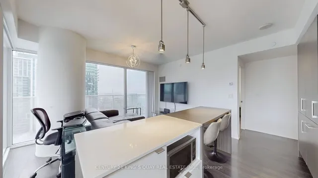 Additional image 15 of 88 Harbour St Unit 4204