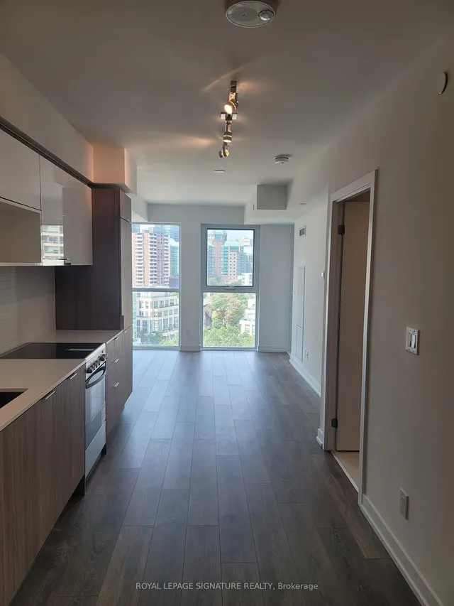 Additional image 4 of 159 Wellesley St Unit 1011