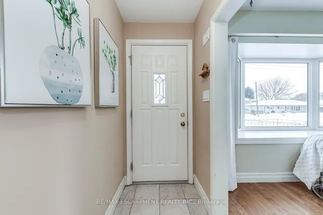 Additional image 9 of 2377 Barclay Rd