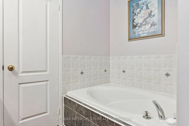 Additional image 31 of 29 Mistdale Cres