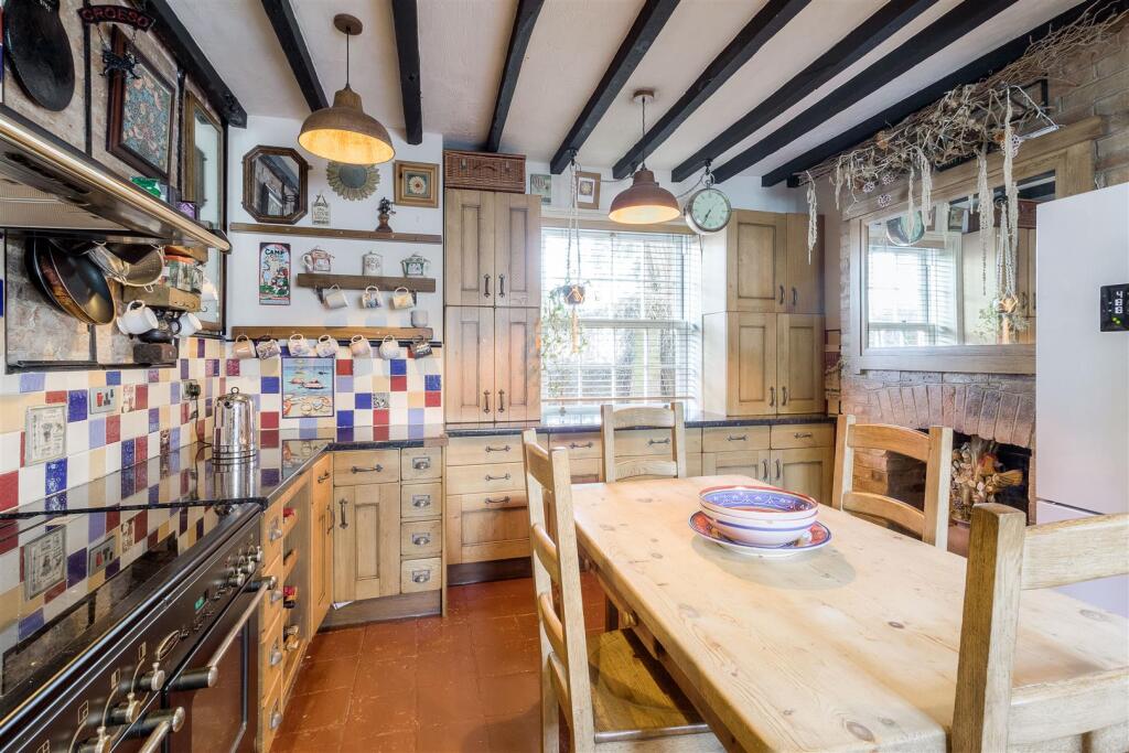 Additional image 10 of Fazeley Road, Tamworth, B78