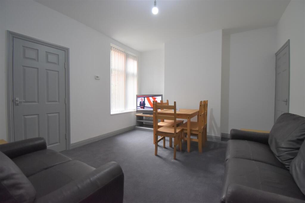 Additional image 11 of Raddlebarn Road Selly Oak  B29 6HJ