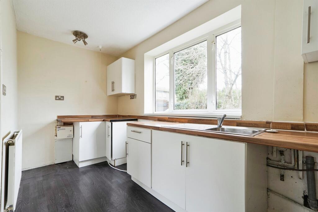 Additional image 5 of Malham Avenue, Bradford