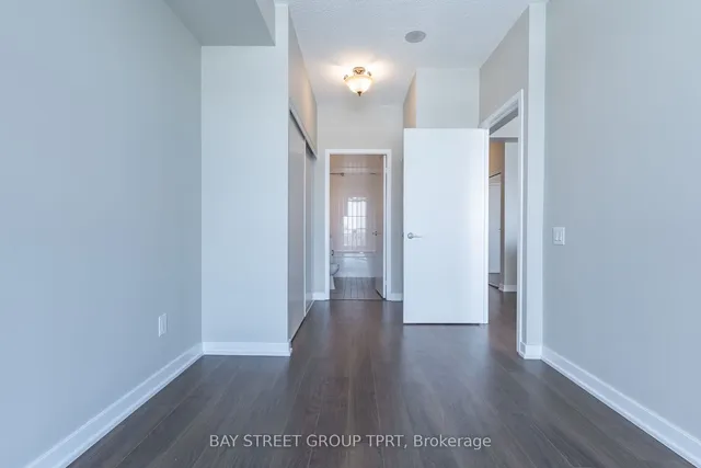 Additional image 21 of 33 Singer Crt Unit 2703