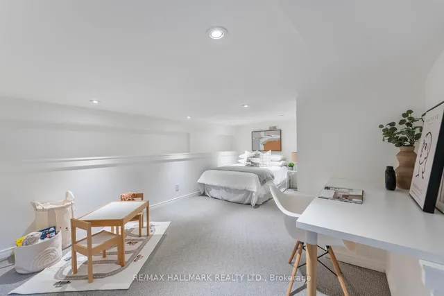 Additional image 31 of 12 Audley Ave