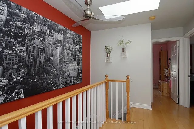 Additional image 29 of 1019B College St