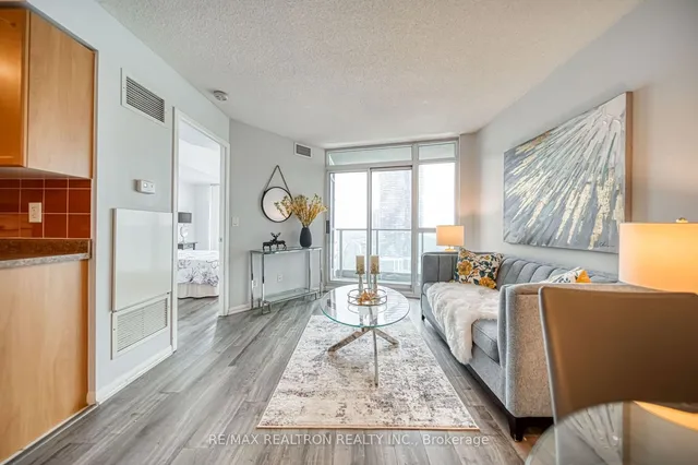 Additional image 23 of 18 Yonge St Unit 3109