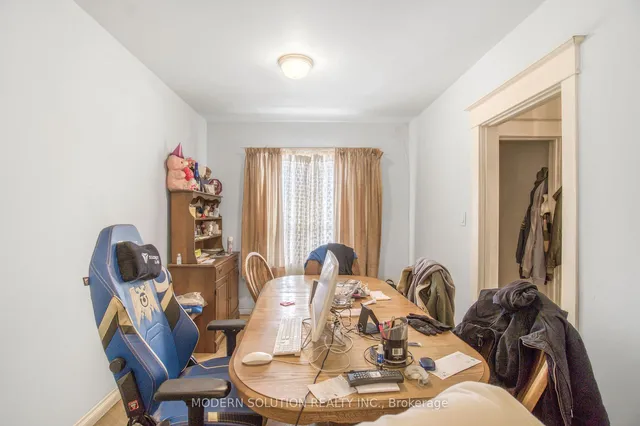 Additional image 10 of 2 Rockwell Ave