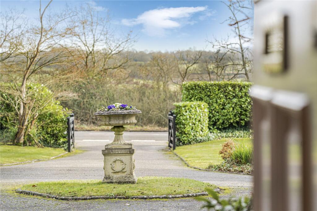 Additional image 26 of Kentish Lane, Brookmans Park, Hertfordshire, AL9