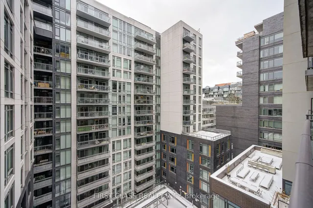 Additional image 32 of 111 Bathurst St Unit 912