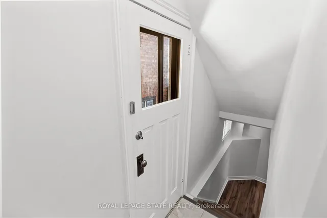 Additional image 32 of 11 Albani St