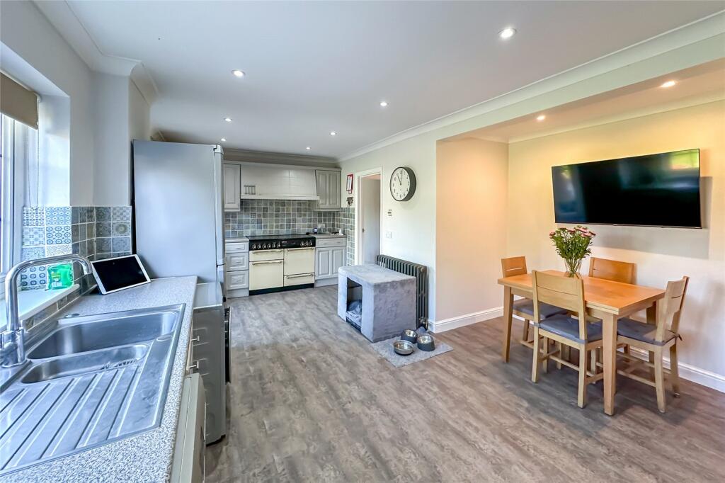 Additional image 6 of Woodfield Way, St. Albans, Hertfordshire, AL4