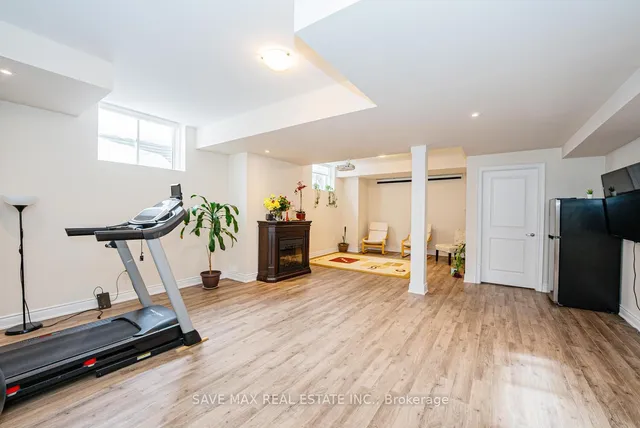 Additional image 34 of 3328 Post Rd