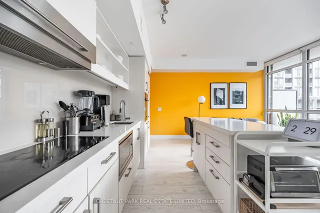 Additional image 8 of 39 Sherbourne St Unit 907