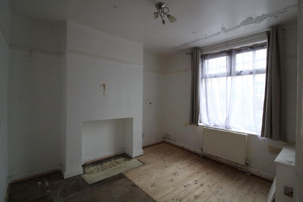 Additional image 2 of 283 Coal Clough Lane, Burnley, Lancashire, BB11 4DH