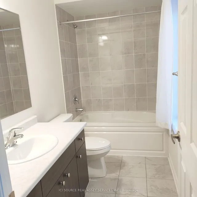 Additional image 13 of 250 Lagerfeld Dr Unit 16