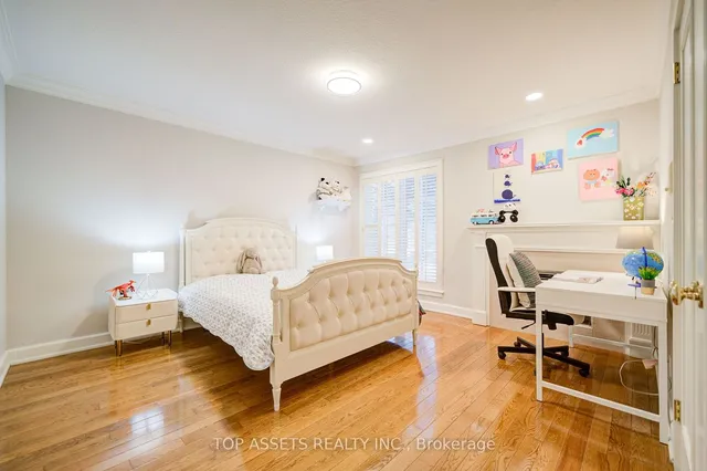 Additional image 21 of 223 Trelawn Ave