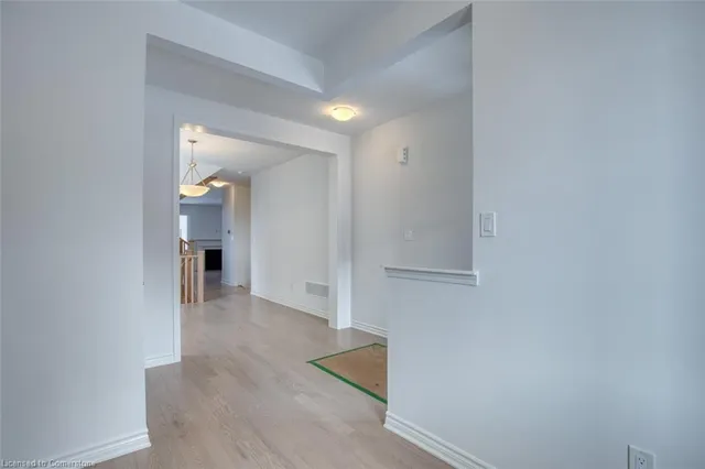 Additional image 6 of 849 Tea Landng