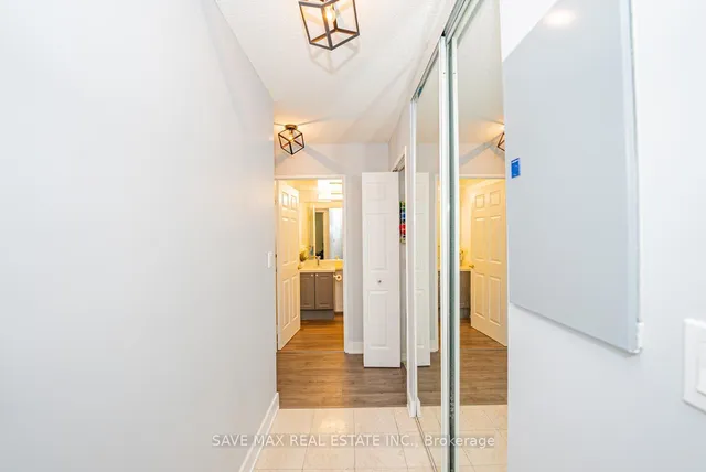 Additional image 6 of 8 Lee Centre Dr Unit 816