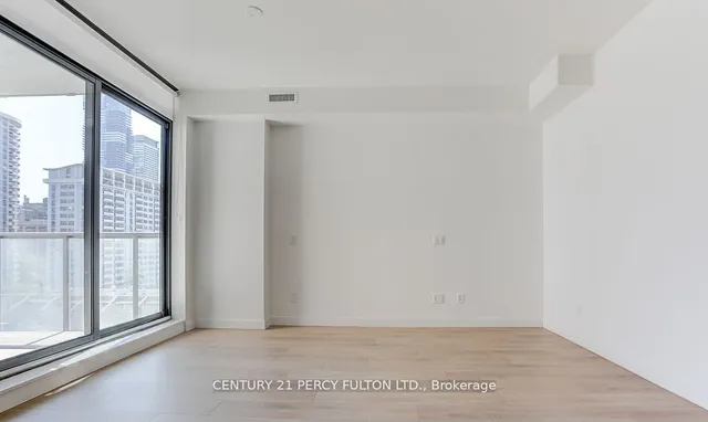 Additional image 6 of 81 Wellesley St Unit 904