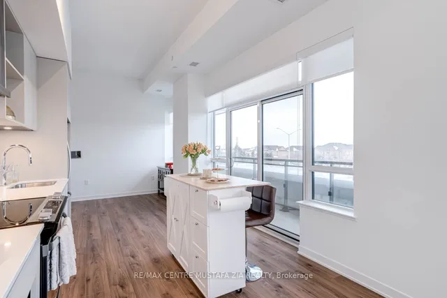 Additional image 16 of 395 Dundas St Unit 217