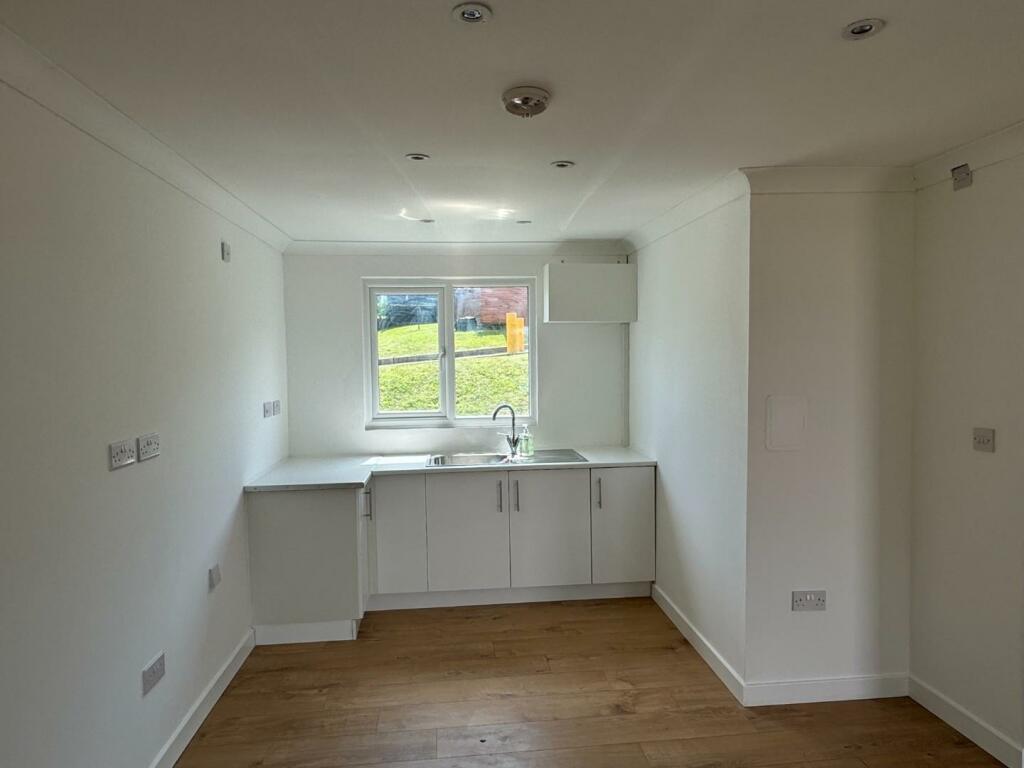 Additional image 12 of Fort Road, Lavernock, Penarth