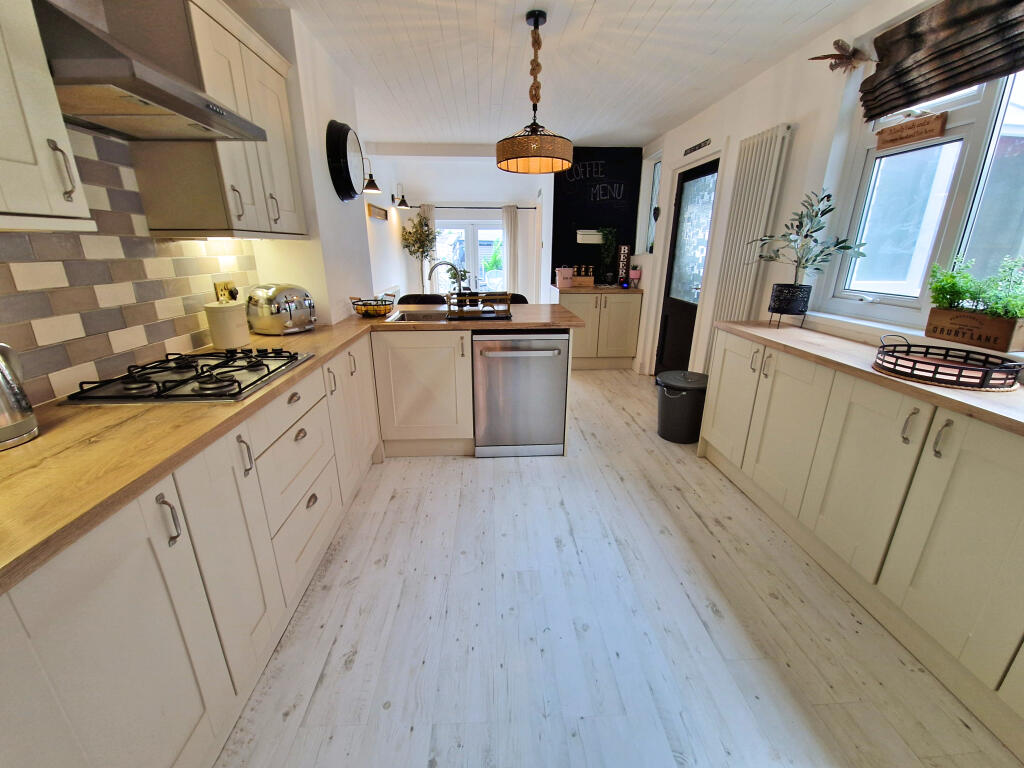 Additional image 8 of QUEENS AVENUE, PORTHCAWL, CF36 5HP