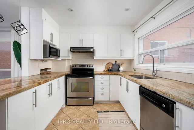 Additional image 19 of 43 Torrens Ave