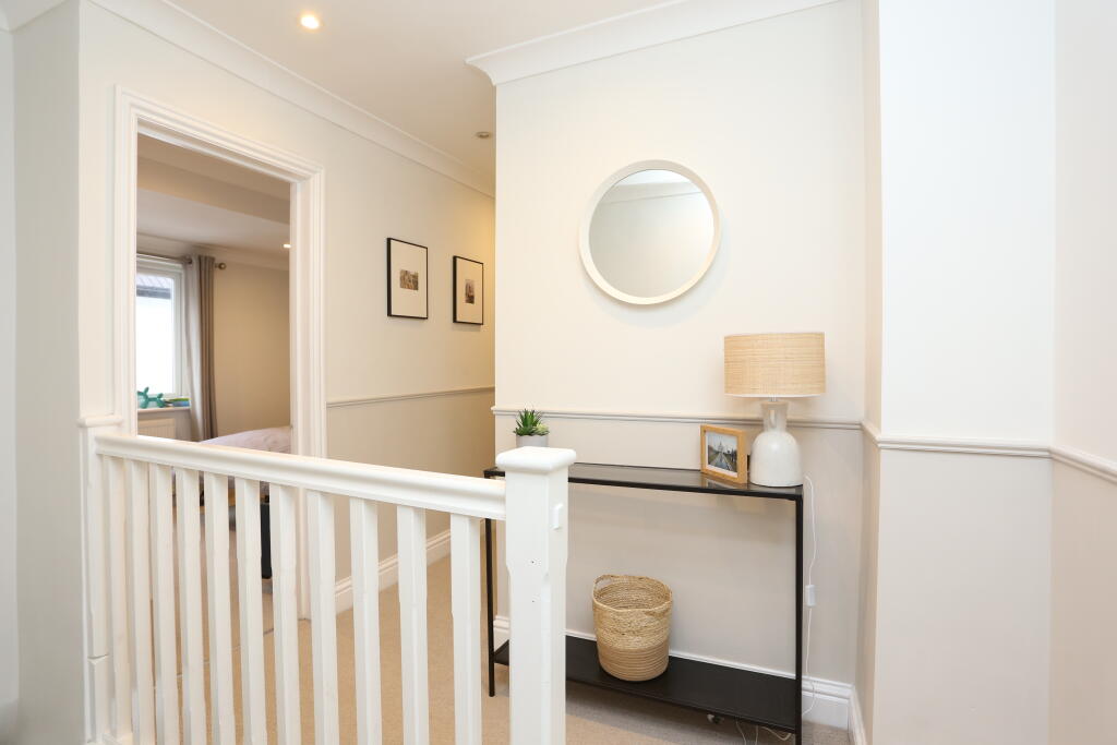 Additional image 21 of Hayes Wood Avenue, Bromley, BR2