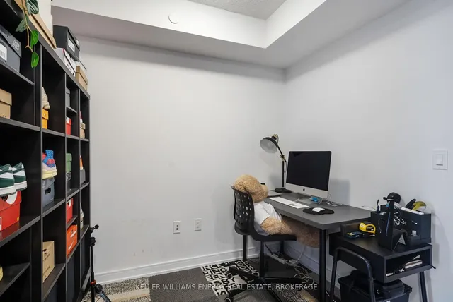 Additional image 13 of 225 Village Green Sq Unit 805