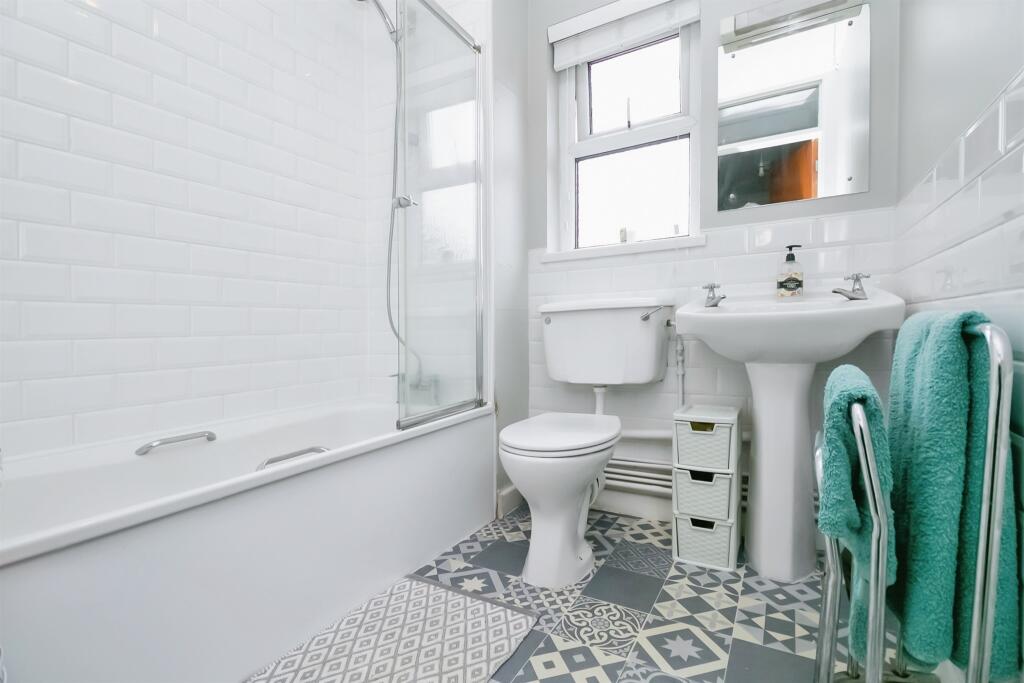 Additional image 5 of Dock View Road, BARRY