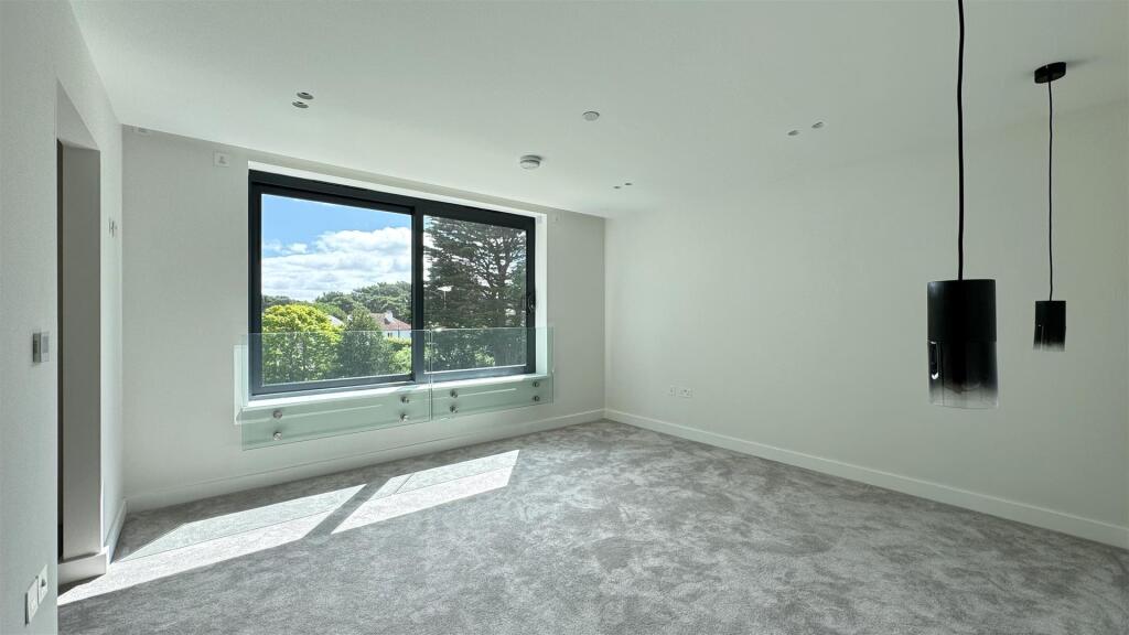 Additional image 8 of Greenwood Avenue, Lilliput