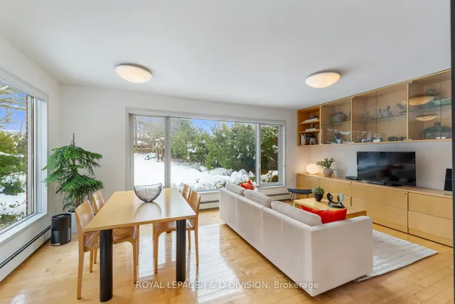 Additional image 9 of 379 Glencairn Ave