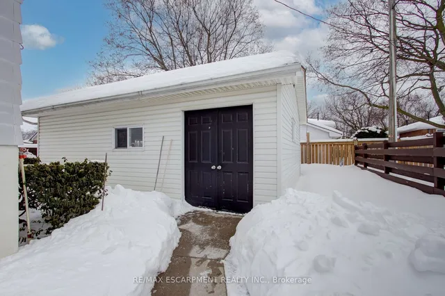 Additional image 38 of 3099 Northview Cres