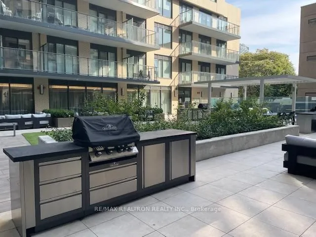 Additional image 18 of 543 Richmond St Unit 817