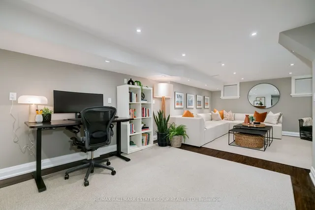 Additional image 32 of 30 Roosevelt Rd