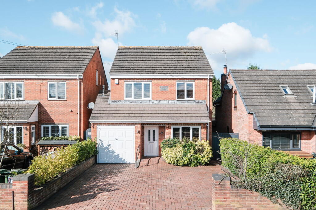 Wildmoor Lane, Catshill, Bromsgrove, B61 0NT
