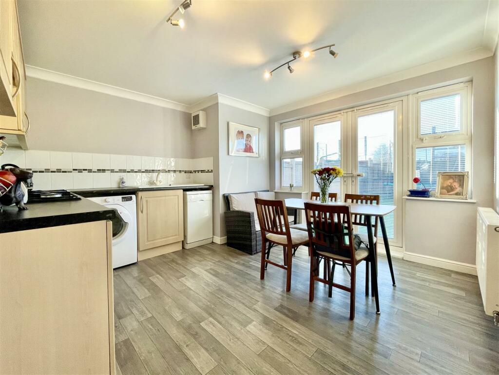 Additional image 4 of Braine Croft, Bradford