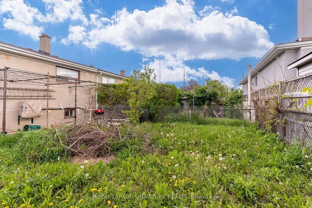 Additional image 40 of 40 Arleta Ave